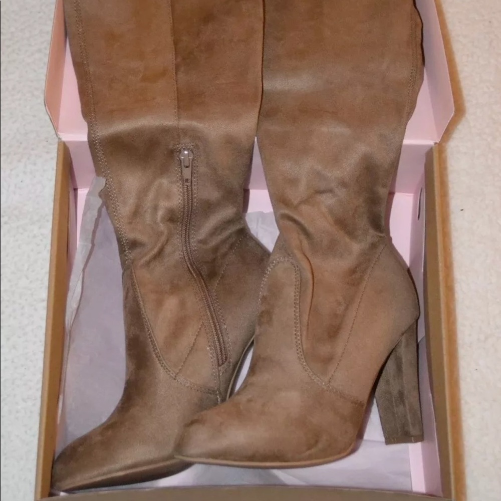 NIB. Charlotte Russe Amaya Knee High Boots SZ 8
